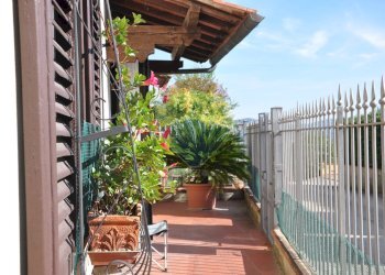 Balcone - Casa indipendente Via Tortori
 
1, Montespertoli - foto 12