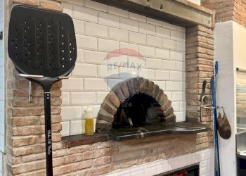 FORNO A LEGNA - Commercial Premises Pistoia - photo 27
