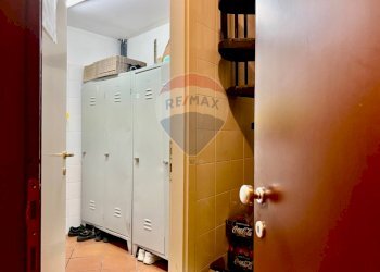 SPOGLIATOIO - Commercial Premises Pistoia - photo 41