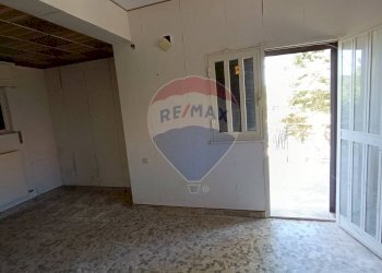 Stanza vuota - Villa S.S. 561 C.da Lago - Parasporino
 
snc, Enna - foto 10