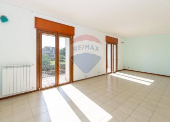 Stanza vuota - Appartamento VIA NOVALUCE
 
73, Tremestieri Etneo - foto 3