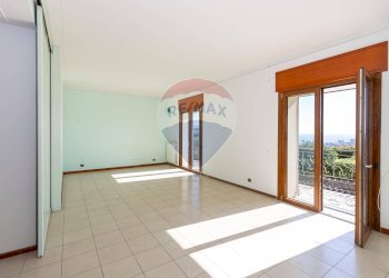 Stanza vuota - Appartamento VIA NOVALUCE
 
73, Tremestieri Etneo - foto 1