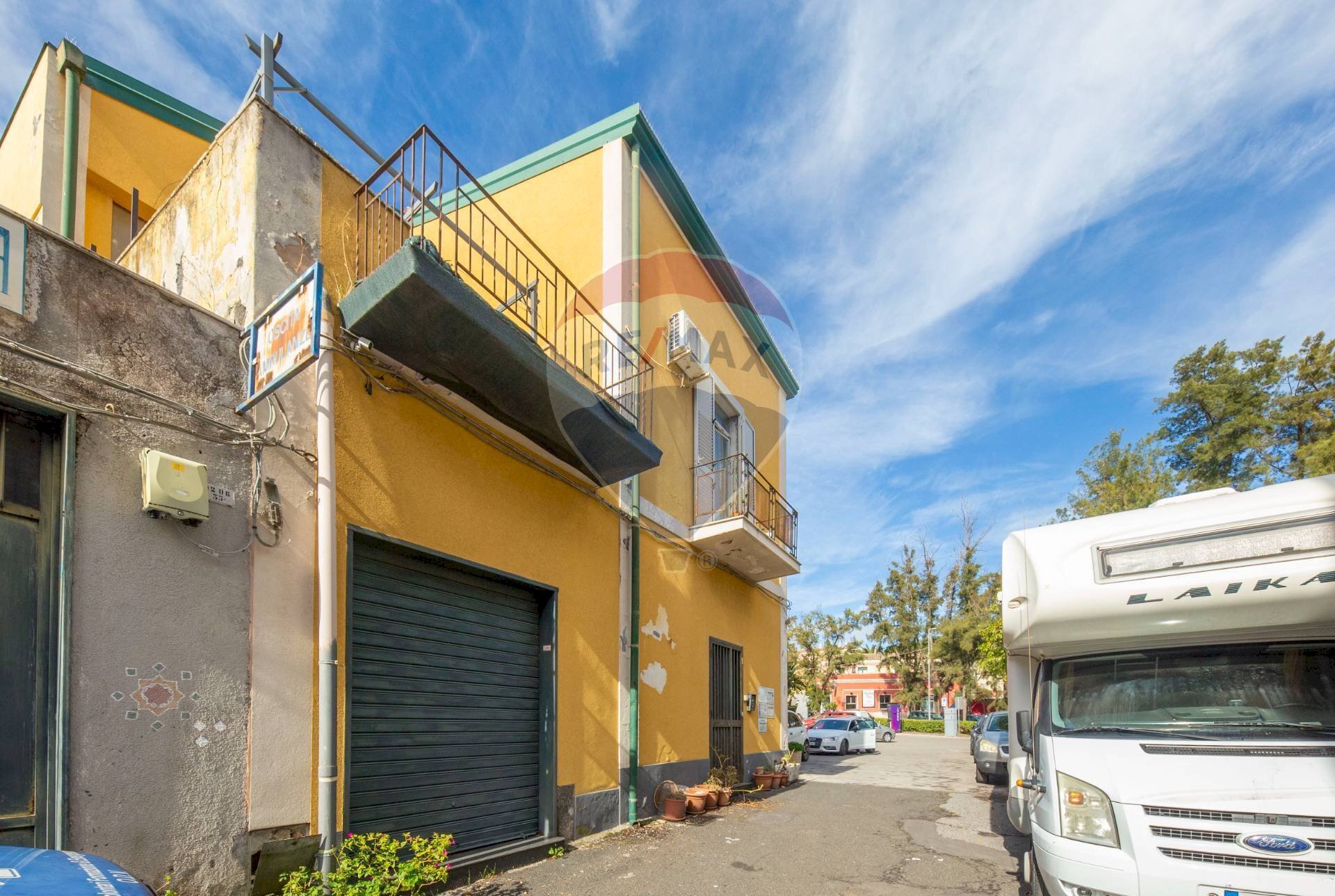 Edificio all\'aperto - Three-room apartment P.zza Municipio
 
40, Belpasso - photo 3