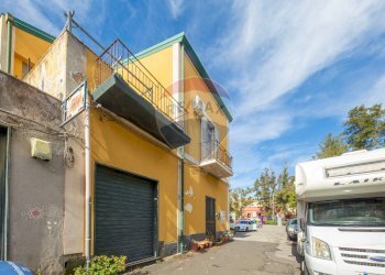 Edificio all\'aperto - Trilocale P.zza Municipio
 
40, Belpasso - foto 3