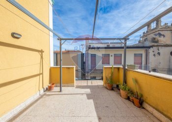 Terrazza - Trilocale P.zza Municipio
 
40, Belpasso - foto 16