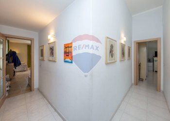 Hall / corridoio - Trilocale P.zza Municipio
 
40, Belpasso - foto 20