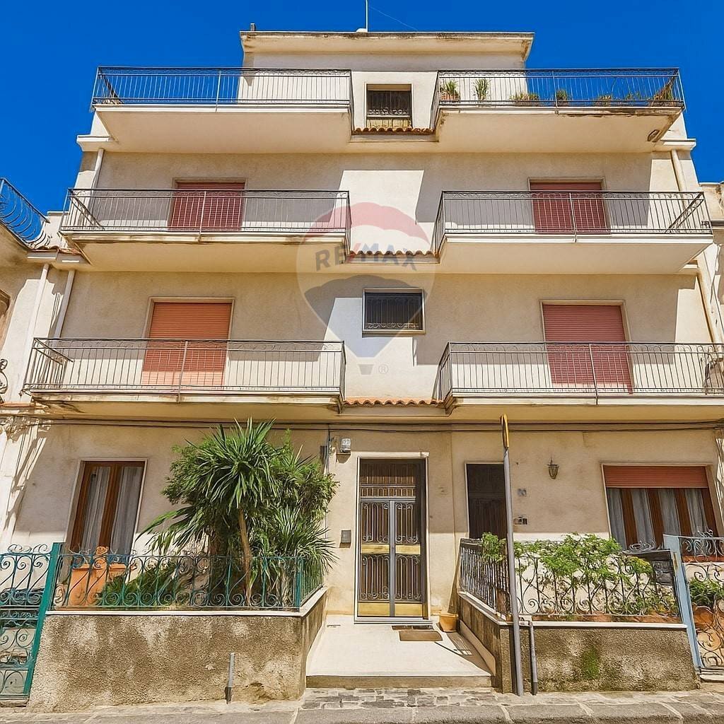 Edificio all\'aperto - Appartamento Via Garibaldi
198, Calatabiano - foto 3