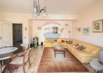 Sala da pranzo - Appartamento Via Garibaldi
 
198, Calatabiano - foto 2