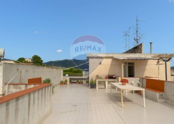 Terrazza - Appartamento Via Garibaldi
 
198, Calatabiano - foto 1