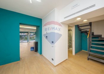 Scale - Villa via Ravanusa
 
13, Tremestieri Etneo - foto 22