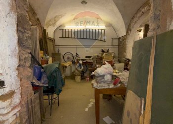 Dispensa di stoccaggio - Laboratory Via Sacchero
 
30, Catania - photo 13