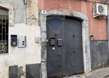 Edificio all\'aperto - Laboratory Via Sacchero
 
30, Catania - photo 16