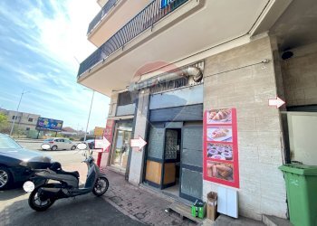 Edificio all\'aperto - Negozio Viale alcide de Gasperi
 
249, Catania - foto 2