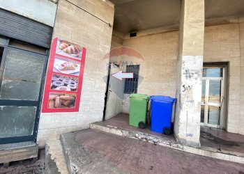 Edificio all\'aperto - Negozio Viale alcide de Gasperi
 
249, Catania - foto 3