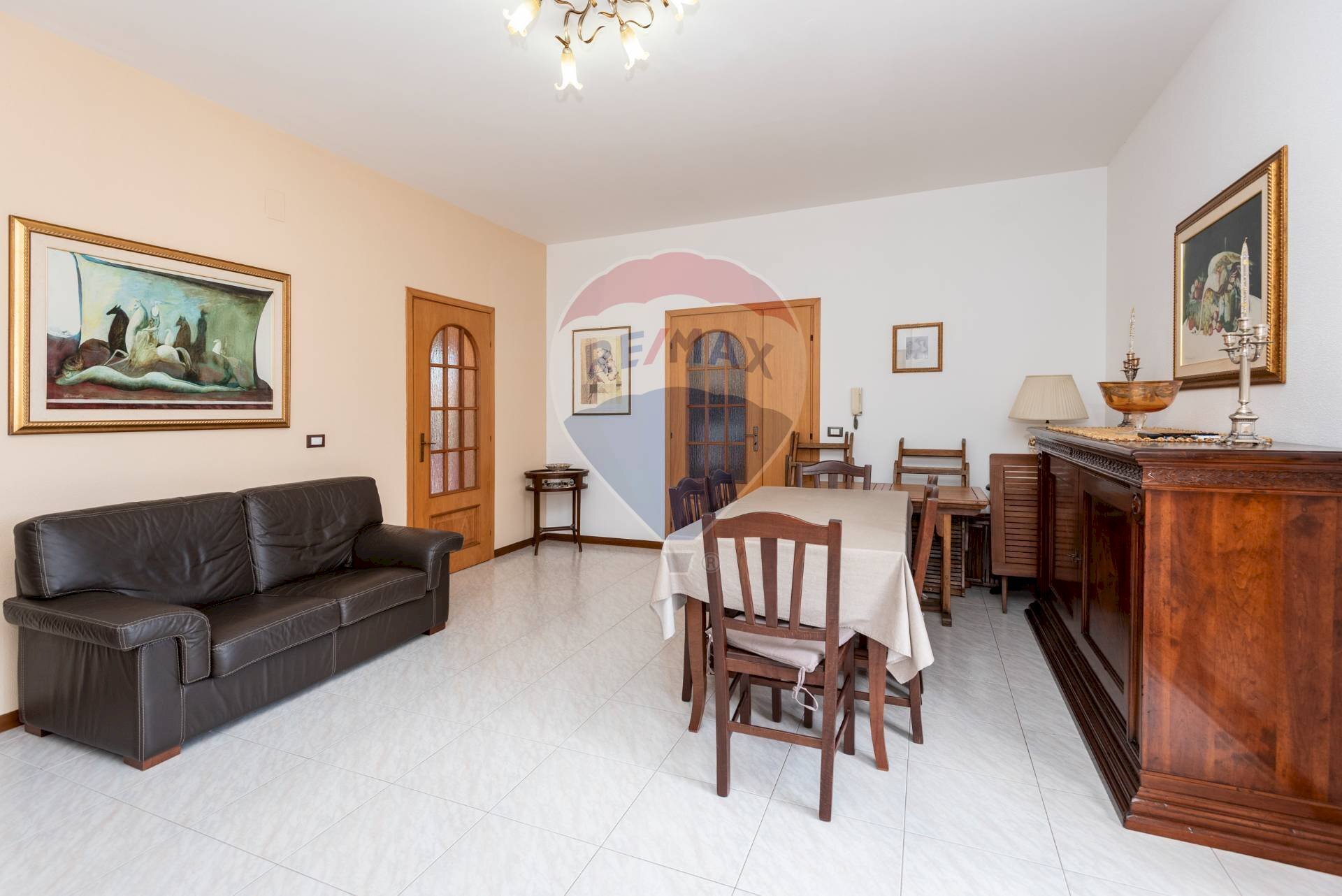 Sala da pranzo - Quadrilocale strada provinciale per riposto
 
39, Acireale - foto 3