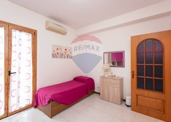 Camera / camera da letto - Quadrilocale strada provinciale per riposto
 
39, Acireale - foto 15