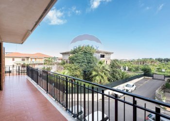 Balcone - Quadrilocale strada provinciale per riposto
 
39, Acireale - foto 32