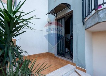 Balcone - Quadrilocale strada provinciale per riposto
 
39, Acireale - foto 43