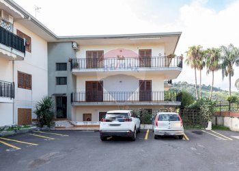 Edificio all\'aperto - Quadrilocale strada provinciale per riposto
 
39, Acireale - foto 48