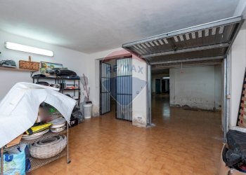 Parcheggio - Quadrilocale strada provinciale per riposto
 
39, Acireale - foto 50