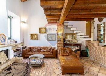 Soggiorno - Villa via umberto
 
28, San Gregorio di Catania - foto 12