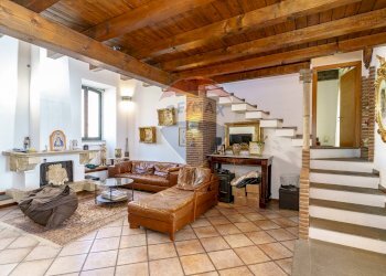 Soggiorno - Villa via umberto
 
28, San Gregorio di Catania - foto 13