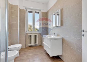 Bagno - Trilocale VIA CAVOUR
 
107, Giussano - foto 14