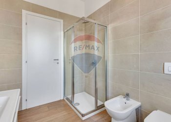 Bagno - Trilocale VIA CAVOUR
 
107, Giussano - foto 15