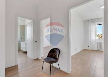 Stanza vuota - Trilocale VIA CAVOUR
 
107, Giussano - foto 17