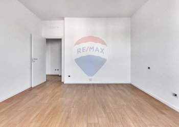 Stanza vuota - Trilocale VIA CAVOUR
 
107, Giussano - foto 18