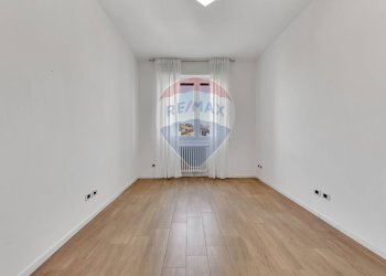 Stanza vuota - Trilocale VIA CAVOUR
 
107, Giussano - foto 19