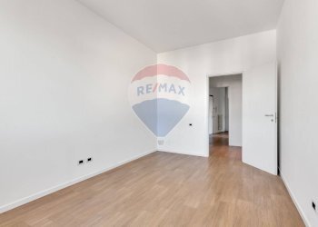 Stanza vuota - Trilocale VIA CAVOUR
 
107, Giussano - foto 24