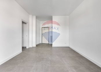 Stanza vuota - Trilocale VIA CAVOUR
 
107, Giussano - foto 26