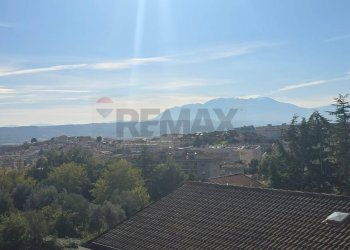 Vista delle montagne - Independent house Via Crisologo
 
28, Pescara - photo 29