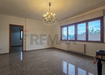 Stanza vuota - Independent house Via Crisologo
 
28, Pescara - photo 71