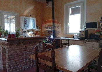 Sala da pranzo - Villa Via Mantova
 
300, Vigarano Mainarda - foto 7