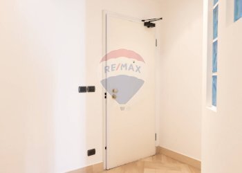 Stanza vuota - Appartamento Corso Giuseppe Garibaldi
 
15, Ancona - foto 18