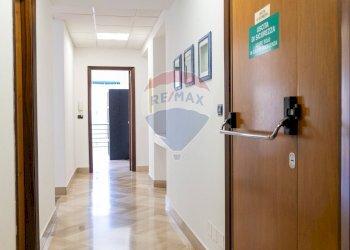 Hall / corridoio - Appartamento Corso Giuseppe Garibaldi
 
15, Ancona - foto 23