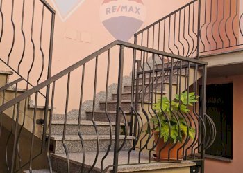 Scale - Trilocale Sannazzaro de' Burgondi - foto 2