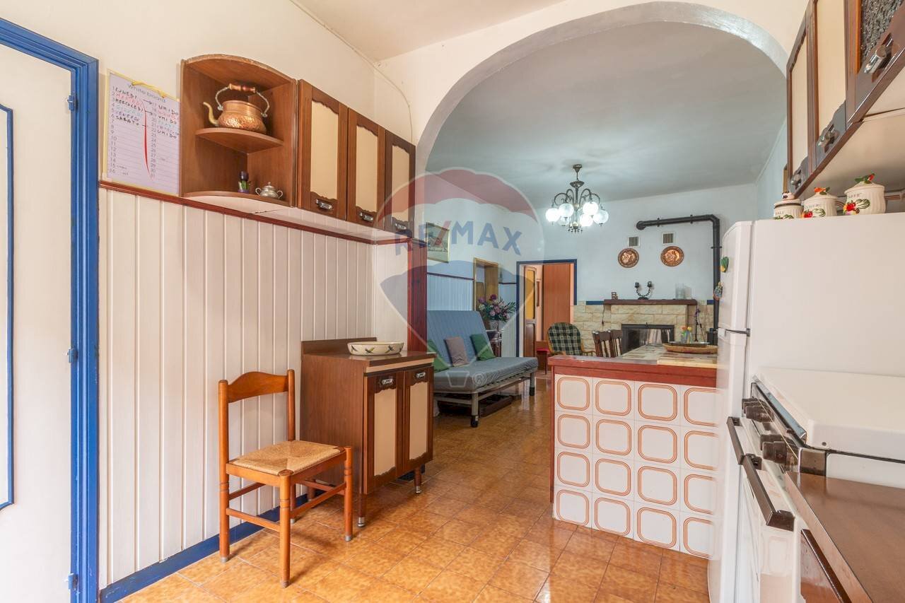 Cucina - Four-room apartment Via Umberto Primo
 
83, Piansano - photo 1