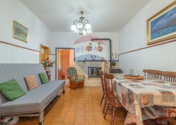 Sala da pranzo - Quadrilocale Via Umberto Primo
 
83, Piansano - foto 11