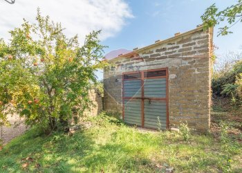 Casa all\'aperto - Terreno agricolo Ischia di Castro - foto 1