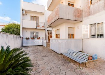 Foto 1 - Quadrilocale Viale Santa Caterina Novella
 
24, Galatina - foto 1