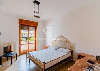 Foto 20 - Quadrilocale Viale Santa Caterina Novella
 
24, Galatina - foto 20