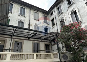 Edificio all\'aperto - Trilocale Via Abano
 
1, Milano - foto 12
