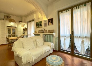 Salotto - Three-room apartment VIA VIRGILIO MARONE
 
14, Cinisello Balsamo - photo 5