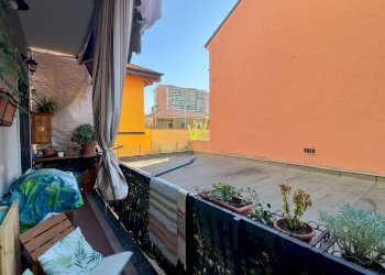 Balcone - Three-room apartment VIA VIRGILIO MARONE
 
14, Cinisello Balsamo - photo 25