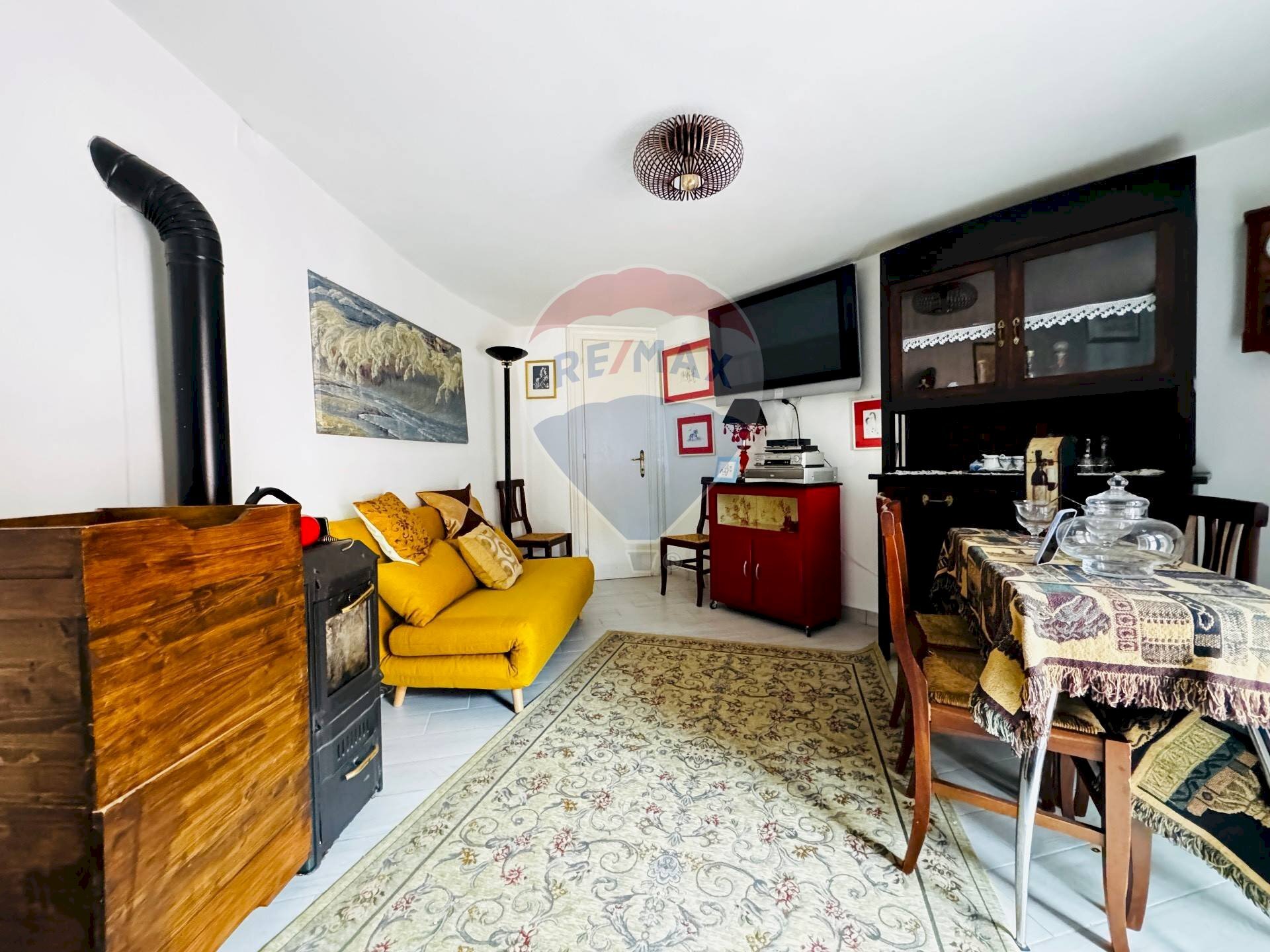 Sala da pranzo - Trilocale Via Costanza Garibaldi
 
5, Riofreddo - foto 2