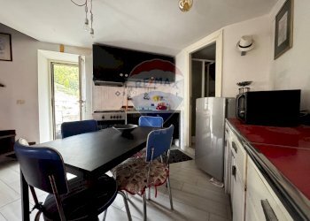 Sala da pranzo - Trilocale Via Costanza Garibaldi
 
5, Riofreddo - foto 7