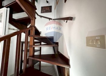 Scale - Trilocale Via Costanza Garibaldi
 
5, Riofreddo - foto 11